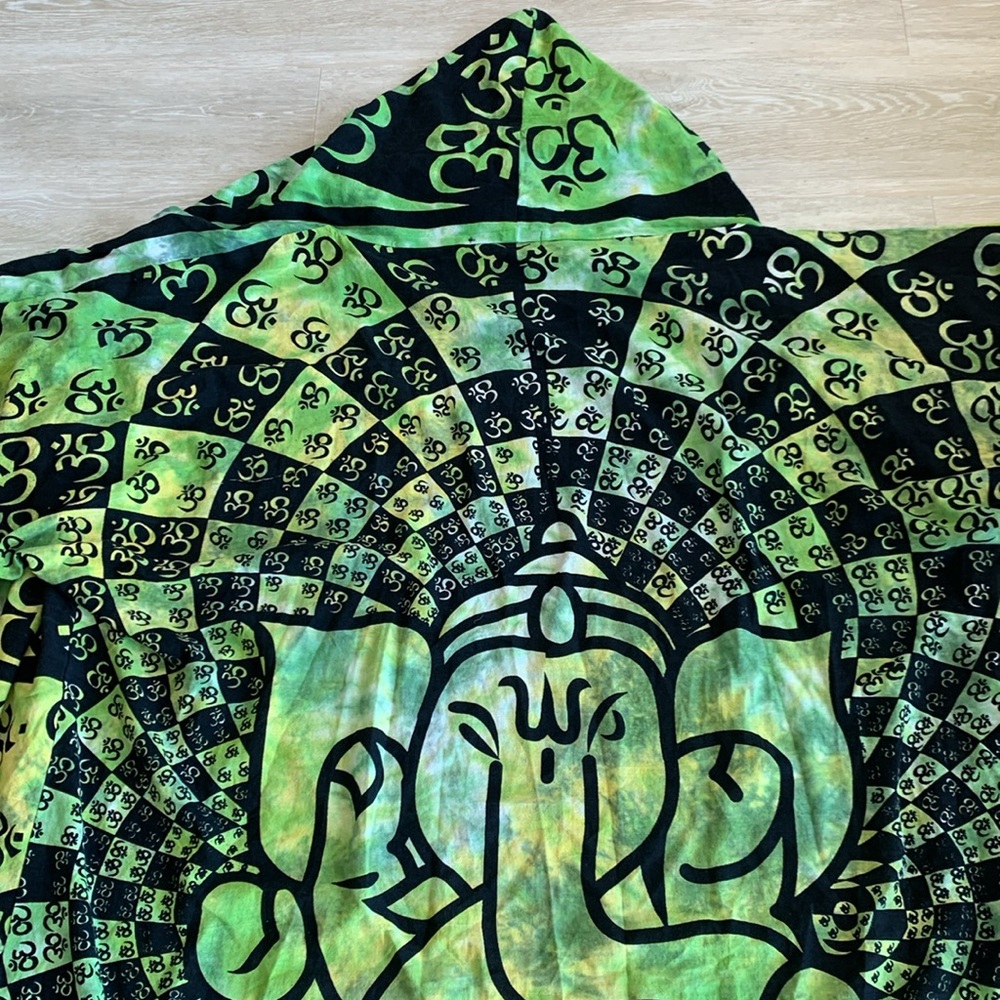 Roc Rio Designs Kimono with hood by Lee Rickie.  OS. - Picture 7 of 9
